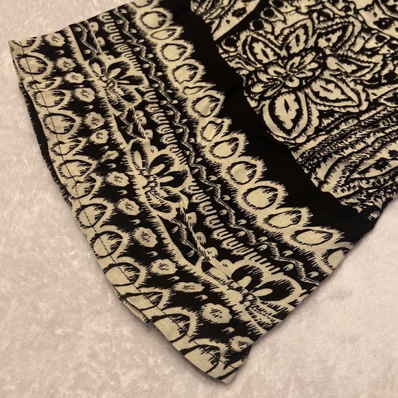 UMGEE Size M Long Sleeve Shorts Jumper Romper - Picture 4 of 12